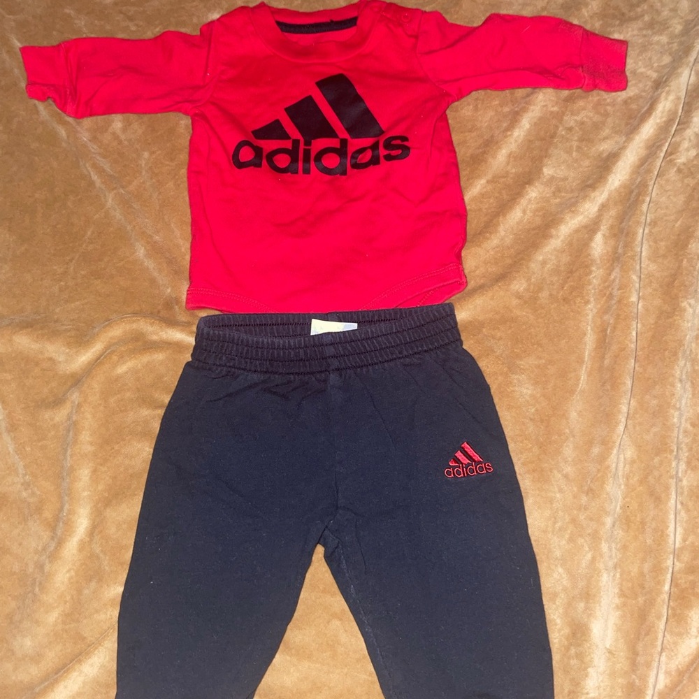 Two piece adidas outfit